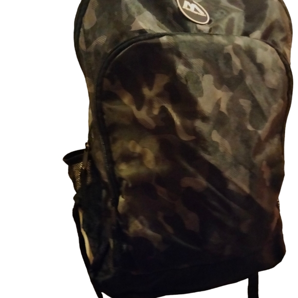 Back pack - Picture 3 of 3